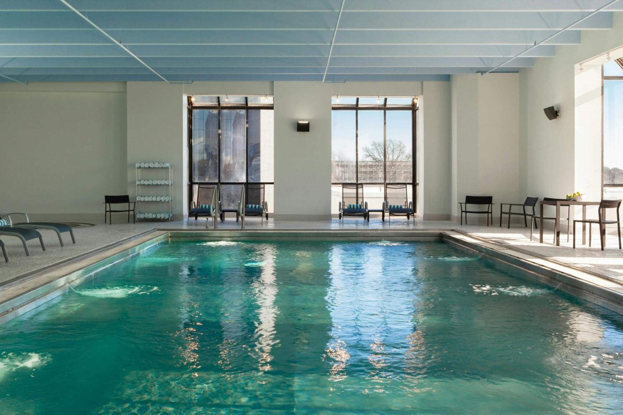Le Méridien Hotel 4*